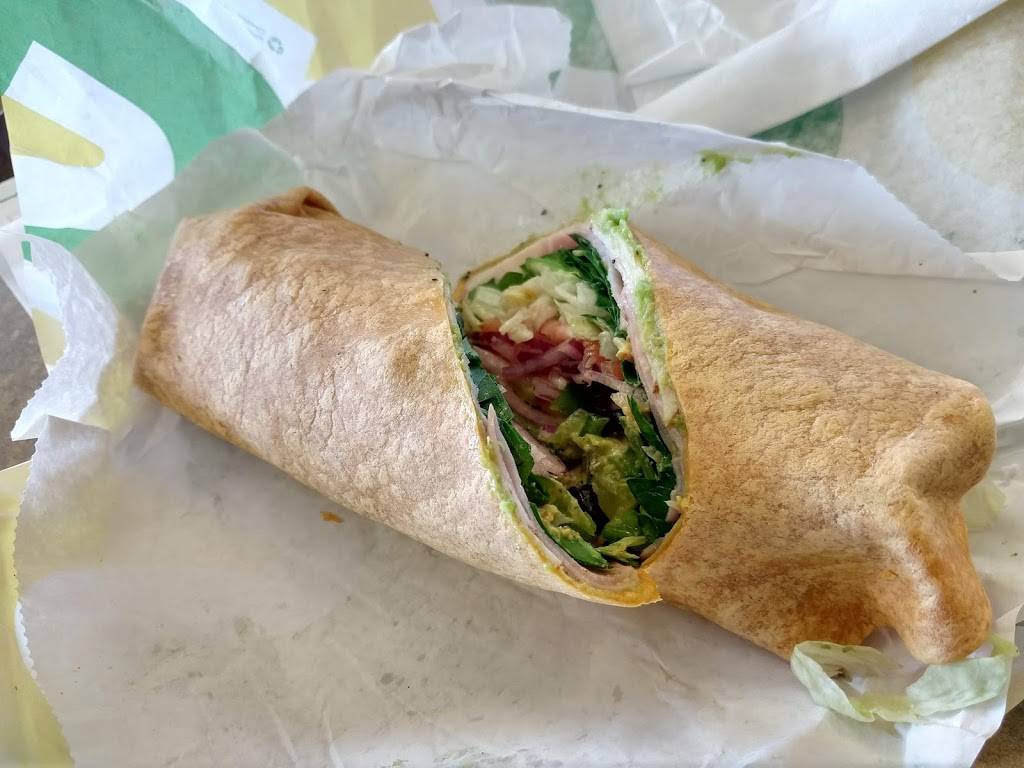 Subway | meal takeaway | 2727 W Alameda Ave, Denver, CO 80219, USA | 3034575182 OR +1 303-457-5182