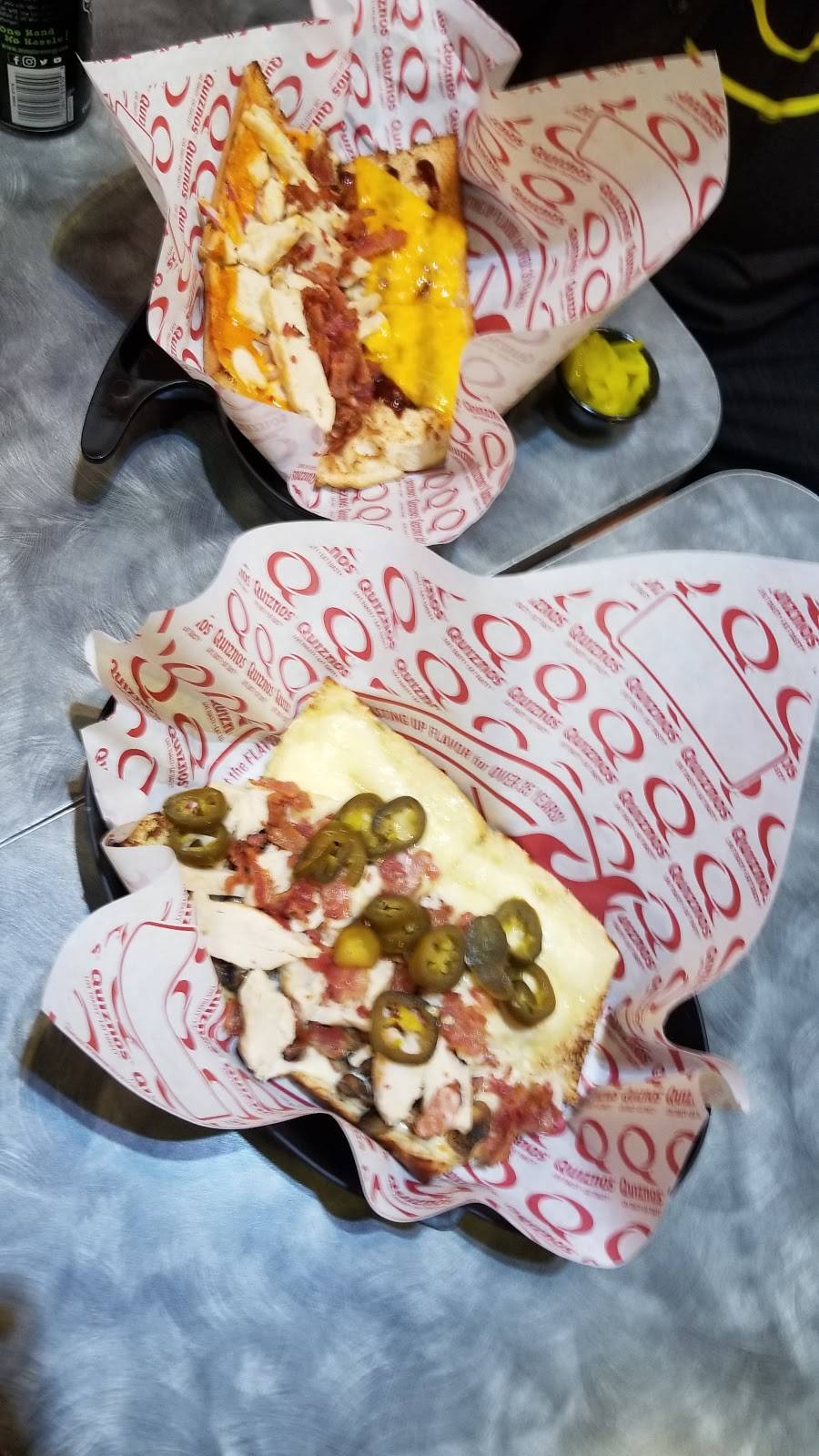 Quiznos | restaurant | 667 S Eastwood Dr, Woodstock, IL 60098, USA | 8152060843 OR +1 815-206-0843