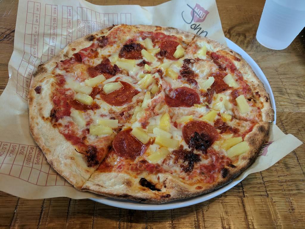 MOD Pizza | restaurant | 26722 Portola Pkwy b, Foothill Ranch, CA 92610, USA | 9492150031 OR +1 949-215-0031