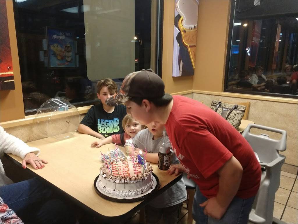 Dairy Queen Grill & Chill | restaurant | 1349 Hueytown Rd, Hueytown, AL 35023, USA | 2054912798 OR +1 205-491-2798