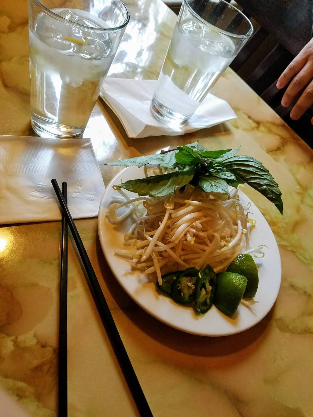 Pho Aroma | restaurant | 5605 Delridge Way SW, Seattle, WA 98106, USA | 2069324343 OR +1 206-932-4343