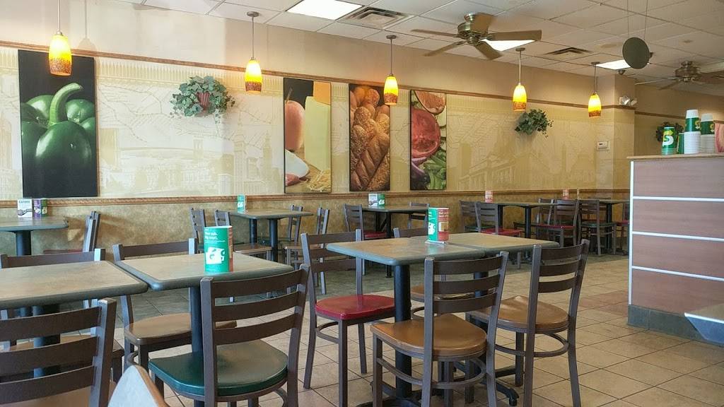 Subway | restaurant | 175 E Alexandersville-Bellb, Unit # 256, Cross Point Shopping Ctr, Centerville, OH 45459, USA | 9374245705 OR +1 937-424-5705
