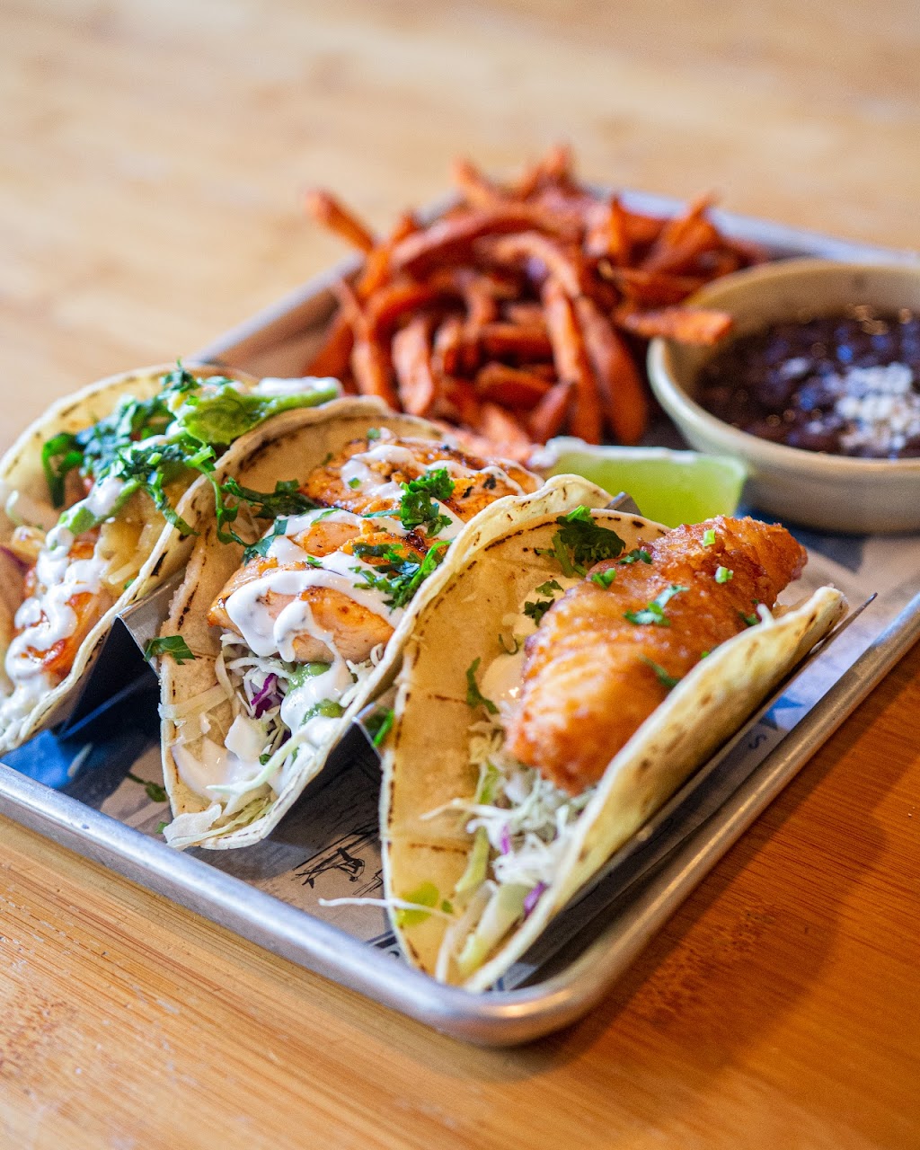 Pacific Catch WestCoast Fish House | restaurant | 4575 La Jolla Village Dr Suite 1160, San Diego, CA 92122, USA | 6197282700 OR +1 619-728-2700