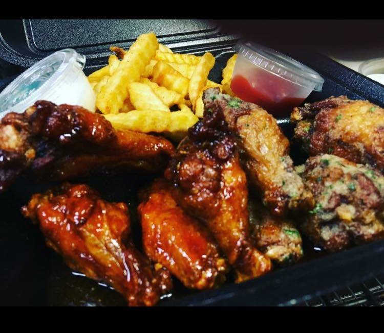 Rockys Wing Shack | restaurant | 1601 9th Ave N, Nashville, TN 37208, USA | 6154982808 OR +1 615-498-2808