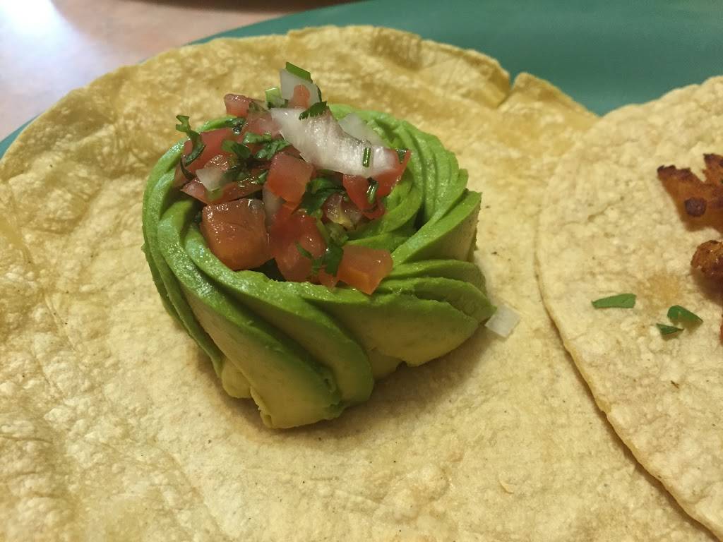 Taqueria Sabor y Sazon | restaurant | 2018 S Blue Island Ave, Chicago, IL 60608, USA | 3122268829 OR +1 312-226-8829