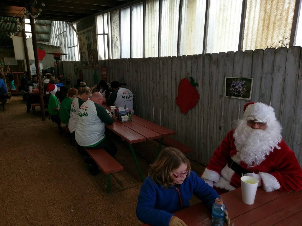 The Apple Store by Love Creek Orchards | bakery | 14024 TX-16, Medina, TX 78055, USA | 8305892202 OR +1 830-589-2202