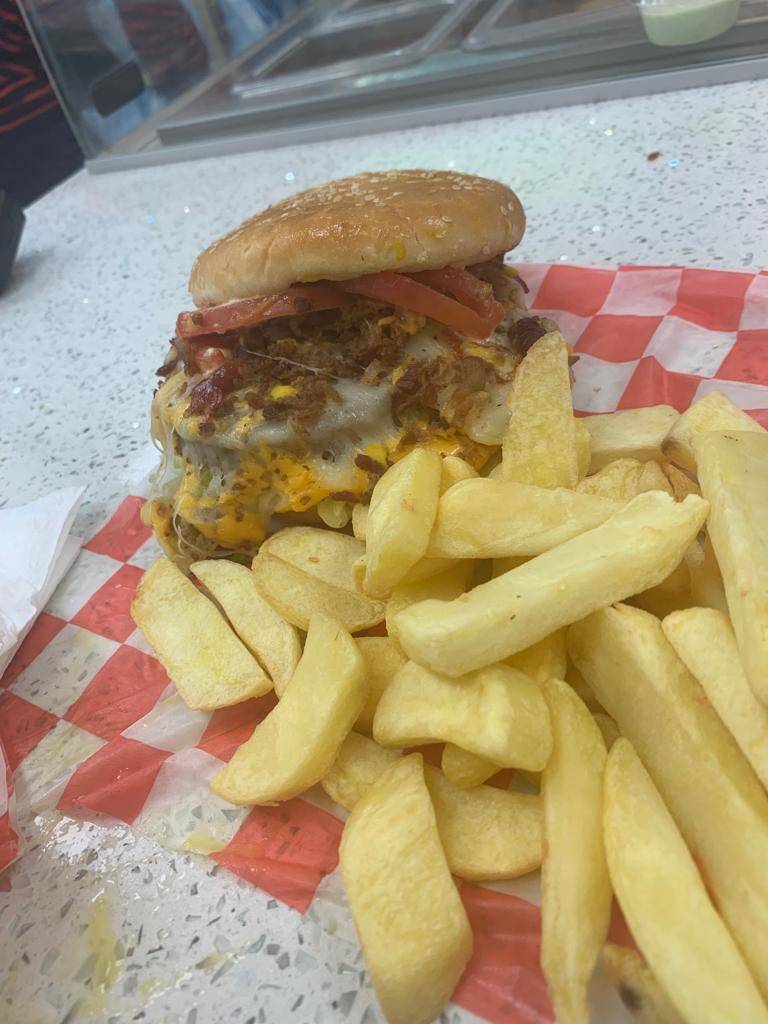 Gold Pizza Coffee | restaurant | 401 71st St, Miami Beach, FL 33141, USA | 7863480642 OR +1 786-348-0642