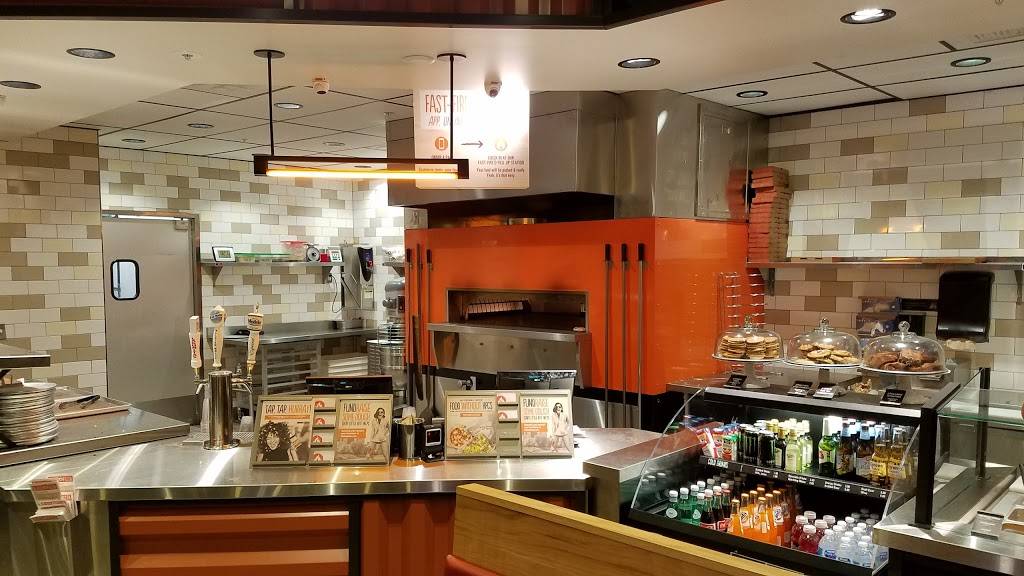 Blaze Pizza | meal takeaway | 685 Coleman Ave, San Jose, CA 95110, USA | 4082737186 OR +1 408-273-7186