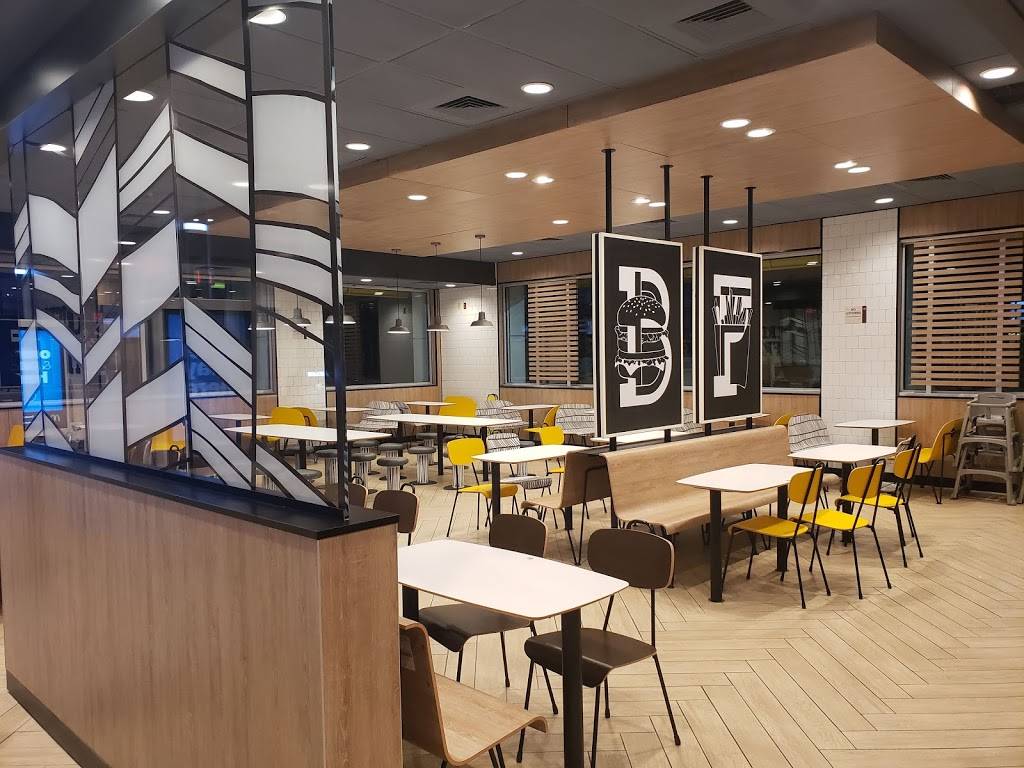 McDonalds | cafe | 20817 Dupont Blvd, Georgetown, DE 19947, USA | 3028566101 OR +1 302-856-6101