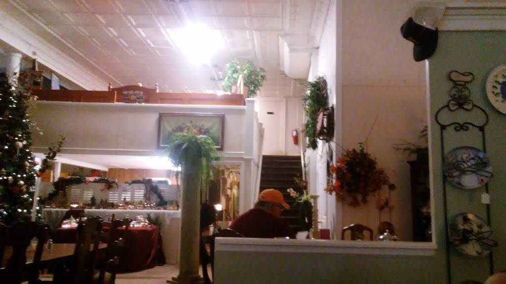 Choo Choo Cafe | restaurant | 111 S Main Ave, Erwin, TN 37650, USA | 4237430700 OR +1 423-743-0700