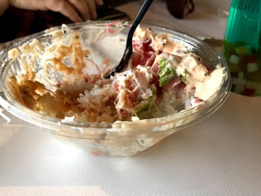 Sushi Remix | restaurant | 152 Uptown Dr, Bay City, MI 48708, USA | 9893726580 OR +1 989-372-6580