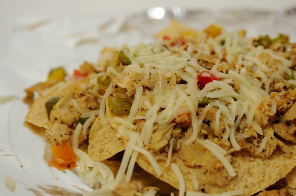 Entree Moores | restaurant | 20442 Van Born Rd, Dearborn Heights, MI 48125, USA | 3132789530 OR +1 313-278-9530