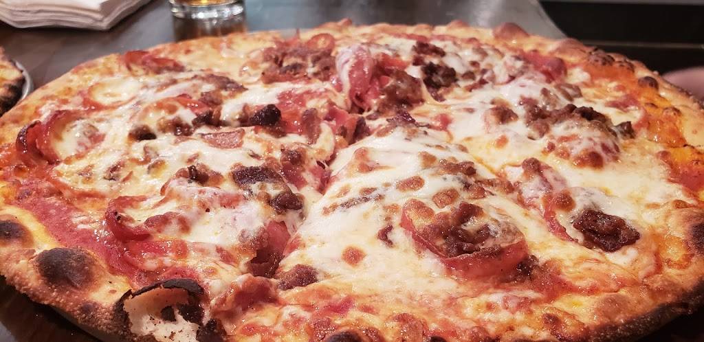Crown Pizza | restaurant | 5535 Calder Ave, Beaumont, TX 77706, USA | 4098999550 OR +1 409-899-9550
