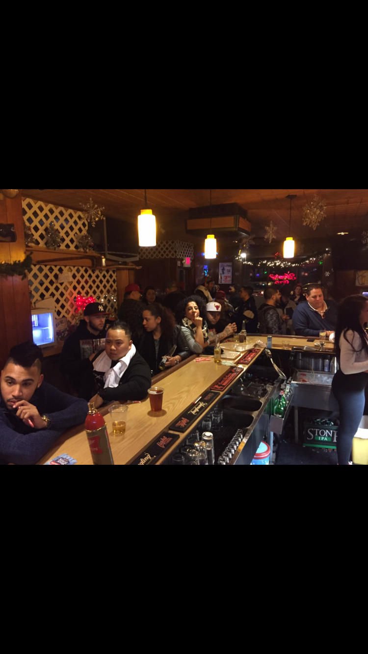 Nineteenth Hole Restaurant | restaurant | 650 Brooklawn Ave, Bridgeport, CT 06604, USA | 2033335752 OR +1 203-333-5752