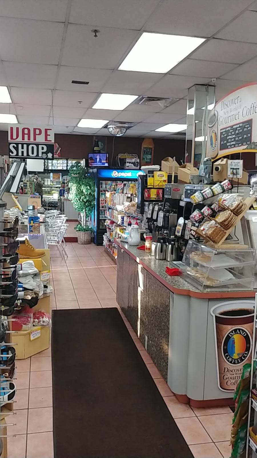 Titanic Deli | cafe | 15 NY-303, Congers, NY 10920, USA | 8452675000 OR +1 845-267-5000