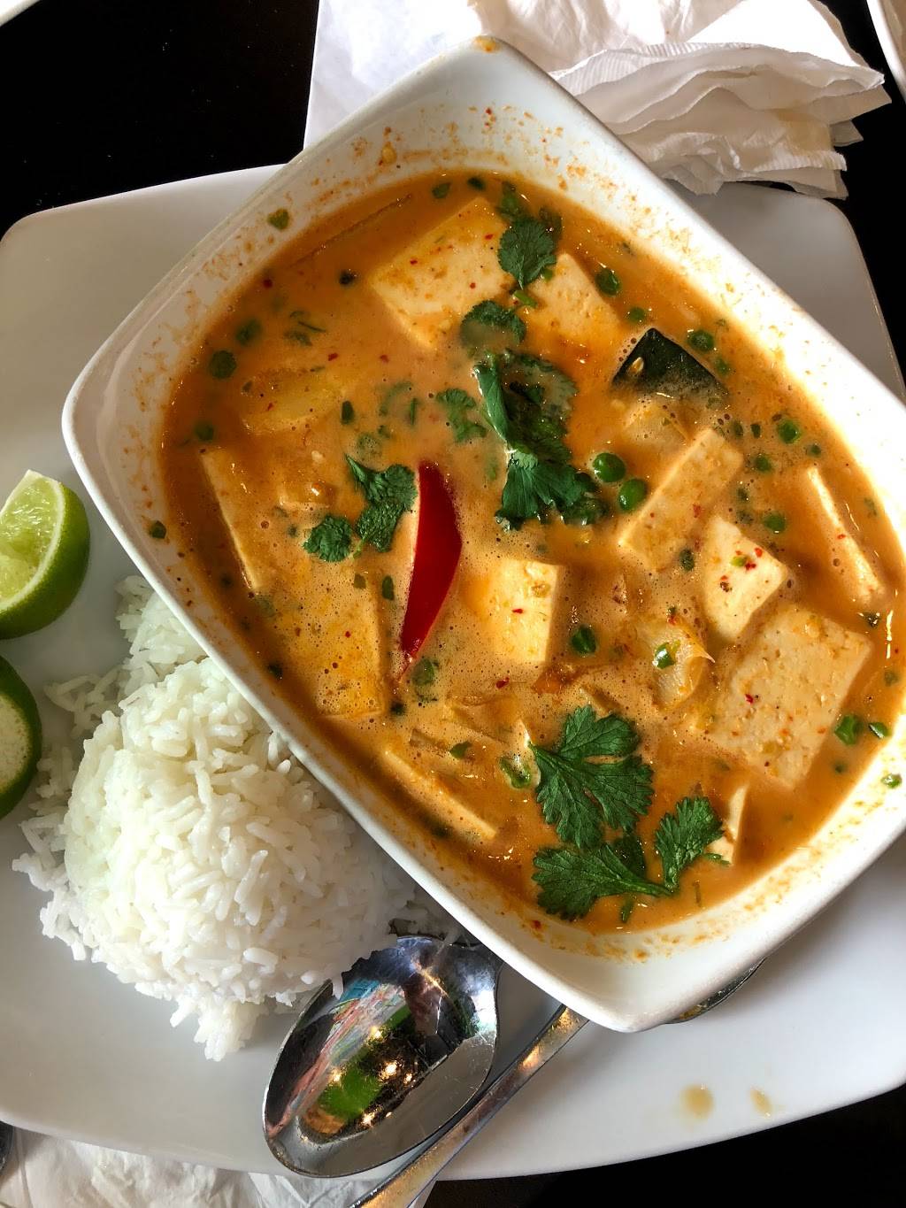 Yais Thai Kitchen | restaurant | 7035 West Grand Parkway South #90, Richmond, TX 77407, USA | 2812012065 OR +1 281-201-2065