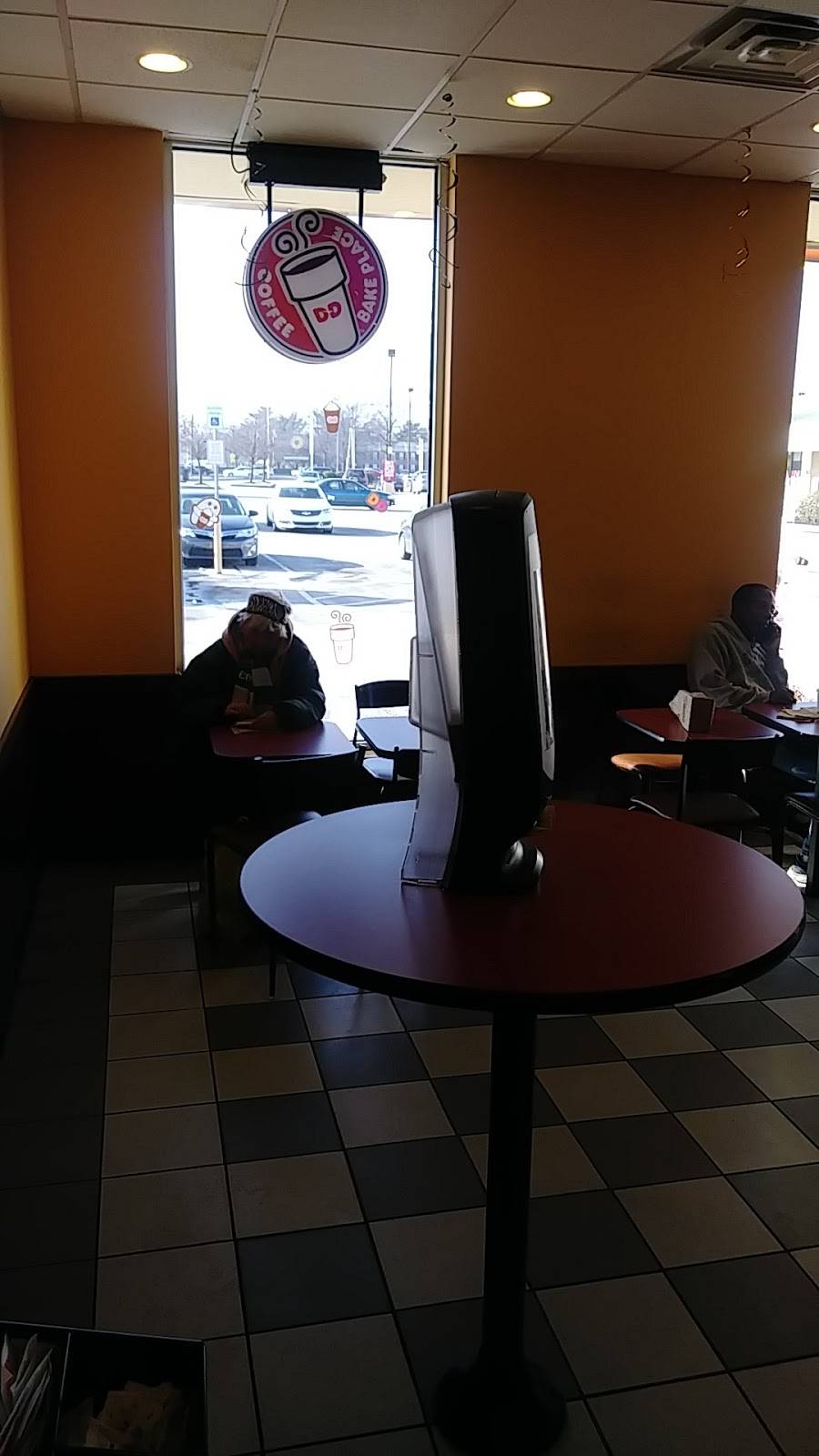 Dunkin | cafe | 7601 Lindbergh Blvd, Philadelphia, PA 19153, USA | 2153654291 OR +1 215-365-4291