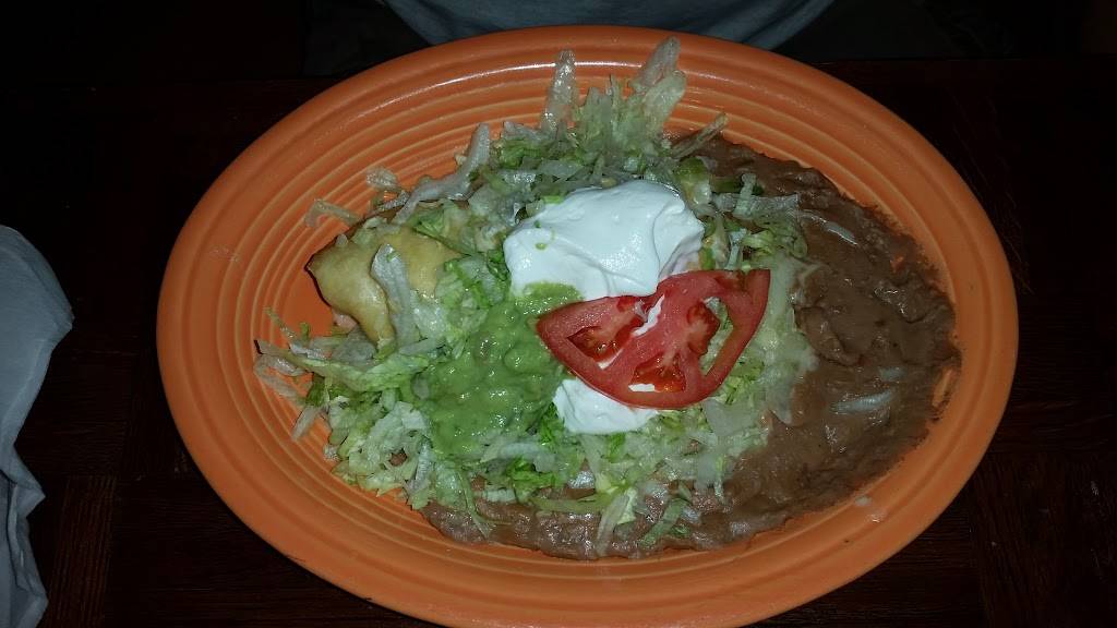 El Cazador | restaurant | 1600 Shady Knoll Ave, Bedford, VA 24523, USA | 5405864715 OR +1 540-586-4715