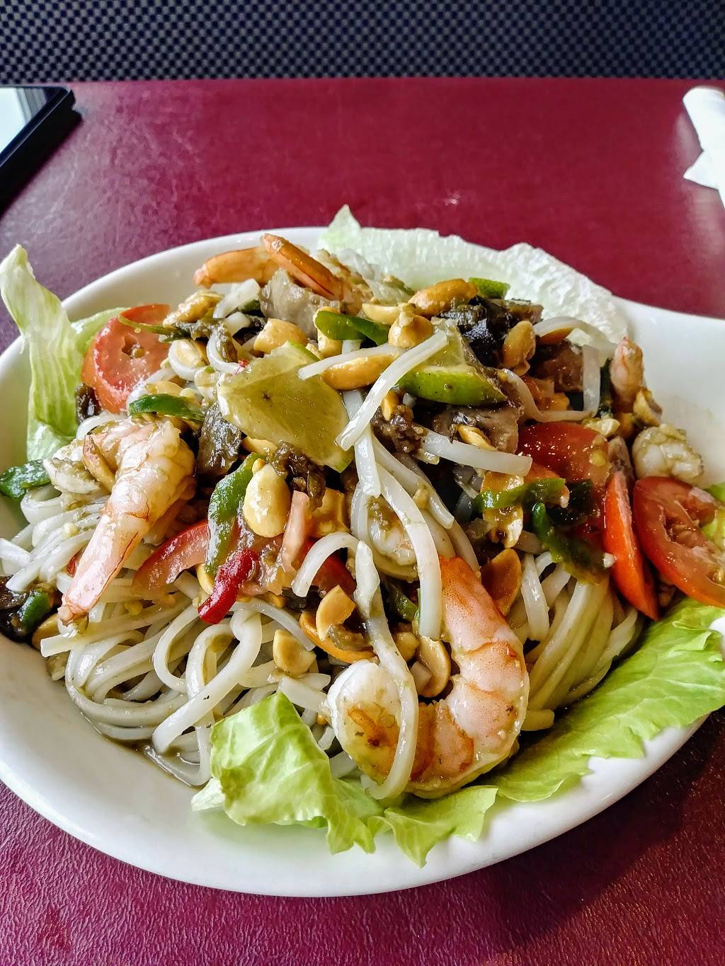 Sawadee Thai Restaurant | restaurant | 1720 Merrill Ave, Wausau, WI 54401, USA | 7156751890 OR +1 715-675-1890