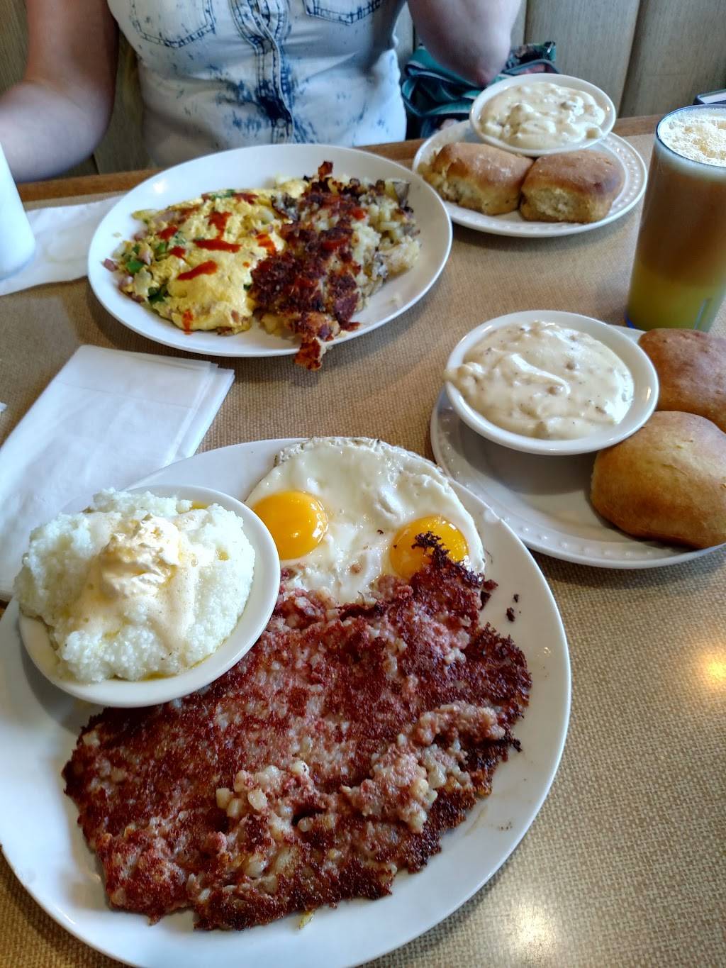 Kountry Folks Restaurant | restaurant | 8501 Sepulveda Blvd, North Hills, CA 91343, USA | 8188952385 OR +1 818-895-2385