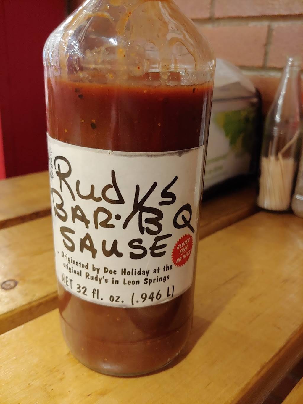 Rudys Country Store and Bar-B-Q | restaurant | 327 E Nakoma Dr, San Antonio, TX 78216, USA | 2106537839 OR +1 210-653-7839