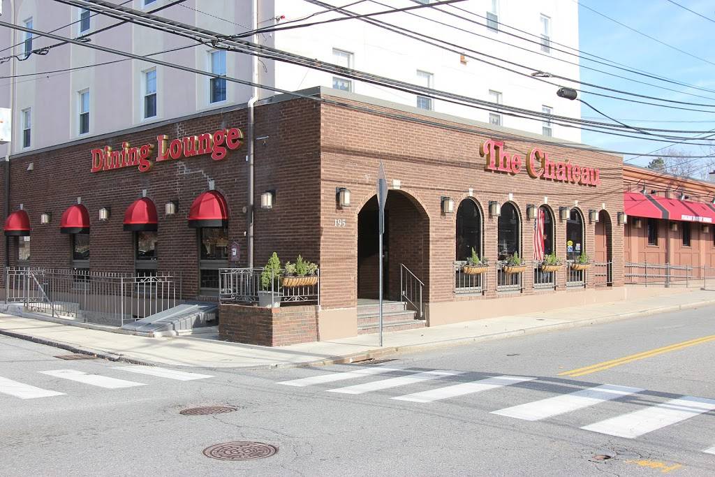 The Chateau Restaurant Waltham | restaurant | 195 School St, Waltham, MA 02451, USA | 7818943339 OR +1 781-894-3339