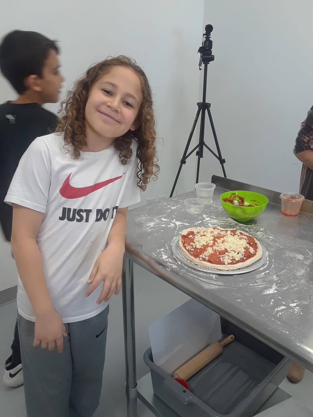 The kitty store & bakery | bakery | 1332 w23rd st, Independence, MO 64050, USA | 8167854189 OR +1 816-785-4189