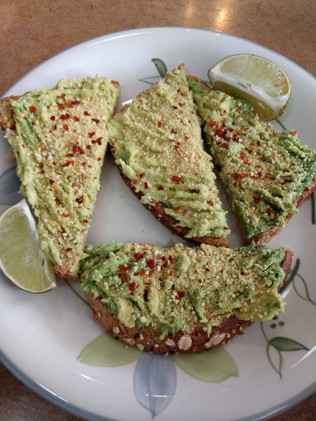 Real Roots Cafe | restaurant | 1549 Battlefield Pkwy, Fort Oglethorpe, GA 30742, USA | 4234675630 OR +1 423-467-5630