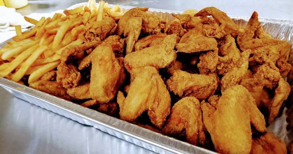 Red Snapper Evergreen Park | restaurant | 9648 S Western Ave, Evergreen Park, IL 60805, USA | 7084994444 OR +1 708-499-4444