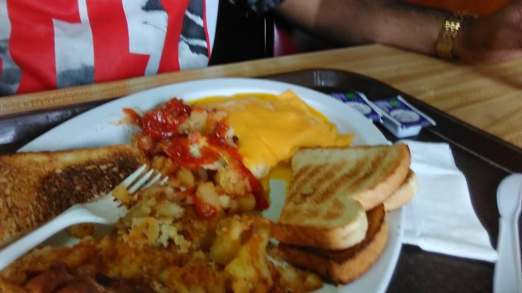 Dennis Place | restaurant | 1701 Pitkin Ave, Brooklyn, NY 11212, USA | 7184988406 OR +1 718-498-8406