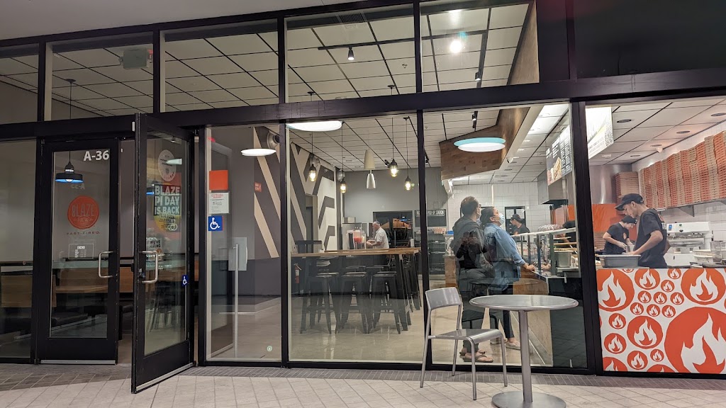 Blaze Pizza | meal takeaway | 17401 Ventura Blvd, Encino, CA 91316, USA | 8183069122 OR +1 818-306-9122