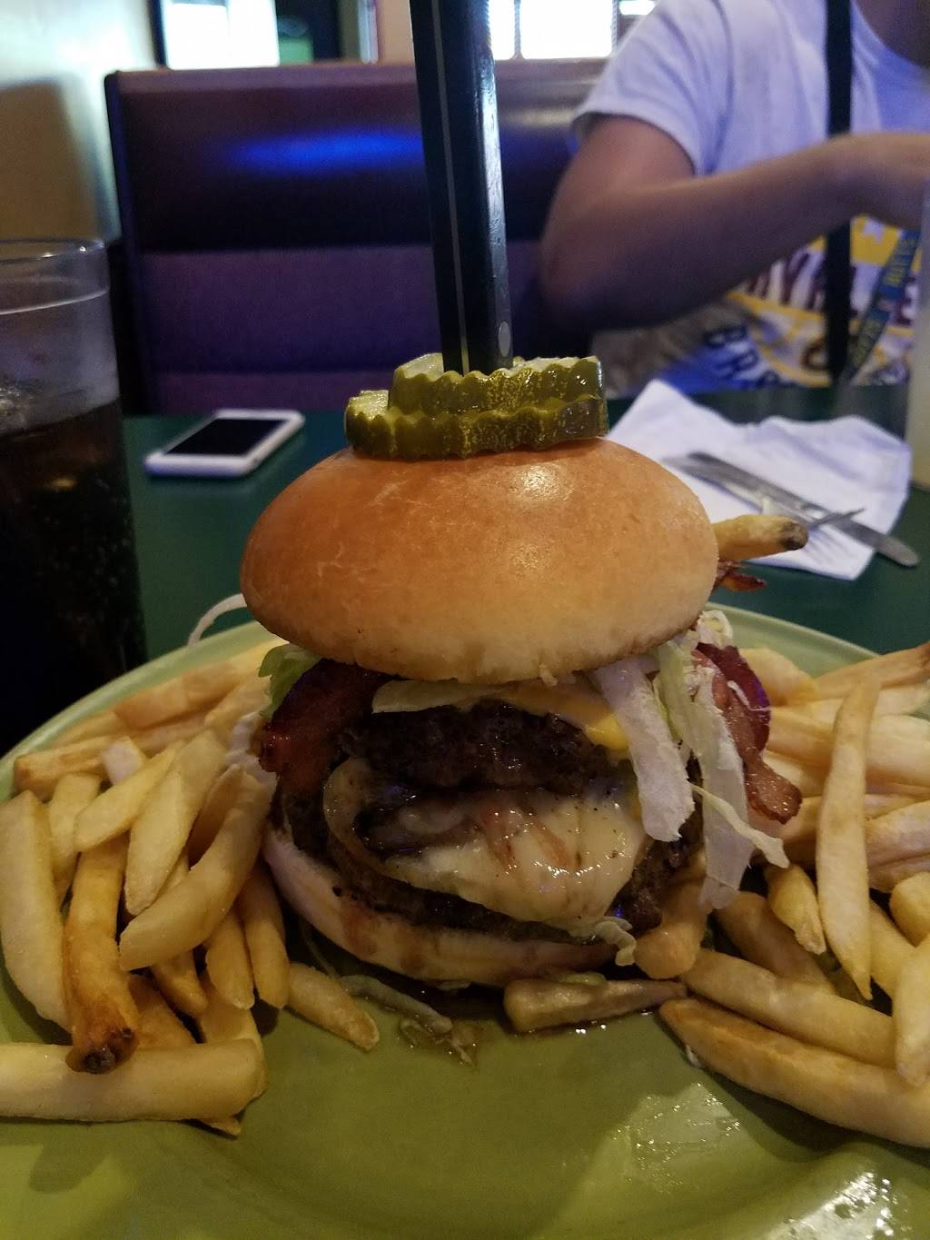 Bullfrogs Sports Café | restaurant | 33137 Center Ridge Rd, North Ridgeville, OH 44039, USA | 4403273764 OR +1 440-327-3764