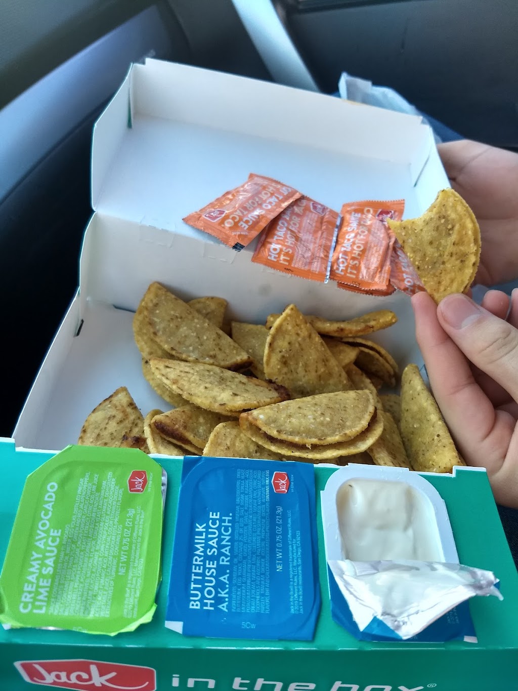 Jack in the Box | restaurant | 203 E Cole Rd, Calexico, CA 92231, USA | 7603570087 OR +1 760-357-0087