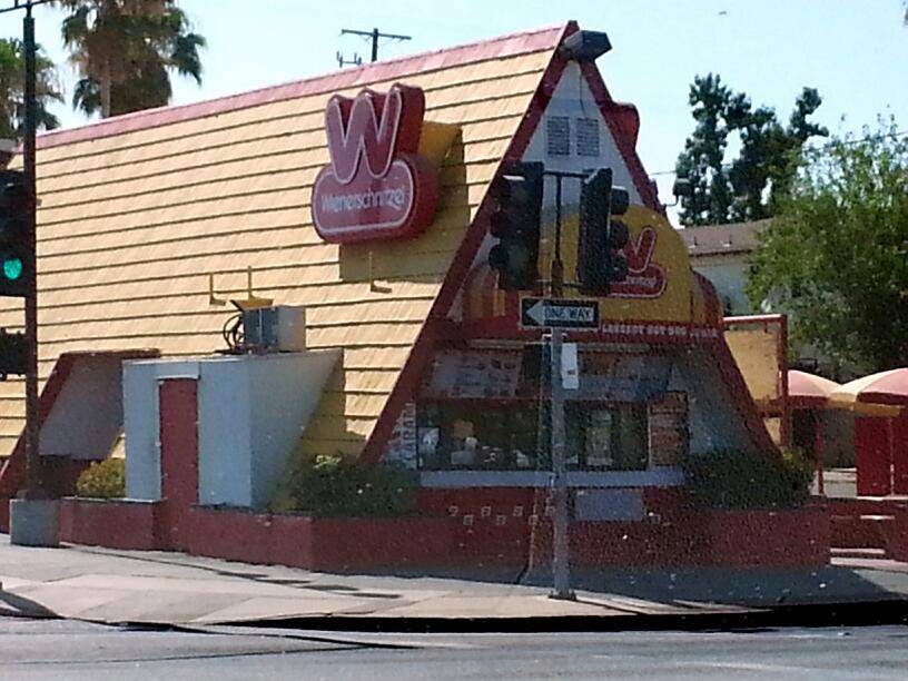 Wienerschnitzel | restaurant | 1130 Union Ave, Bakersfield, CA 93307, USA | 6613253055 OR +1 661-325-3055