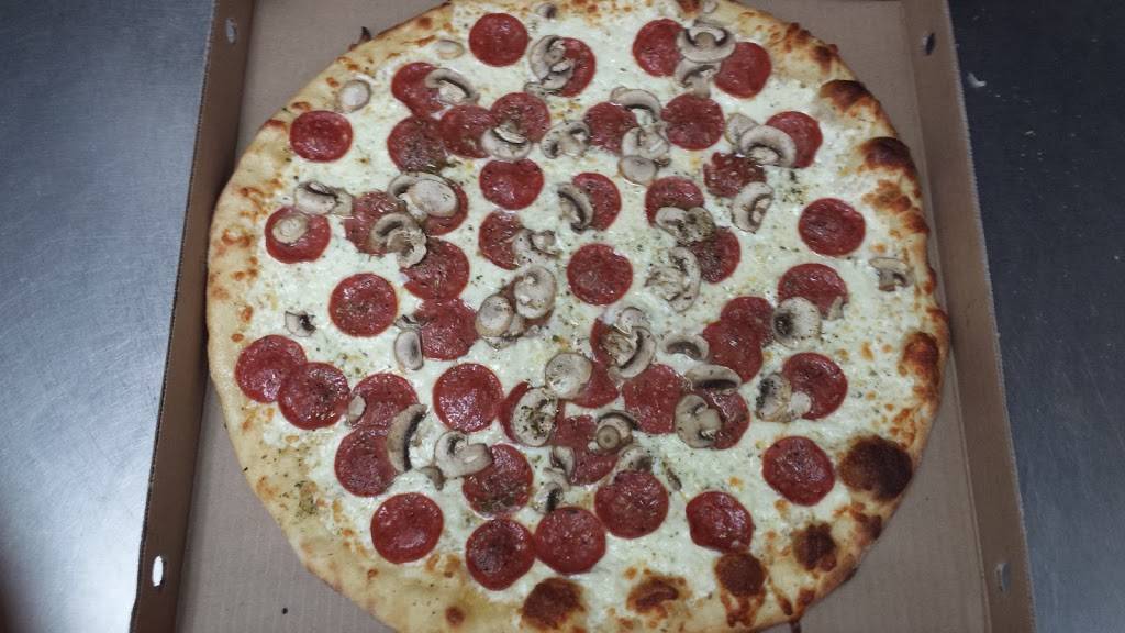 Pizza Pizza | meal delivery | 609 Dundas St, Woodstock, ON N4S 1C9, Canada | 5194211111 OR +1 519-421-1111