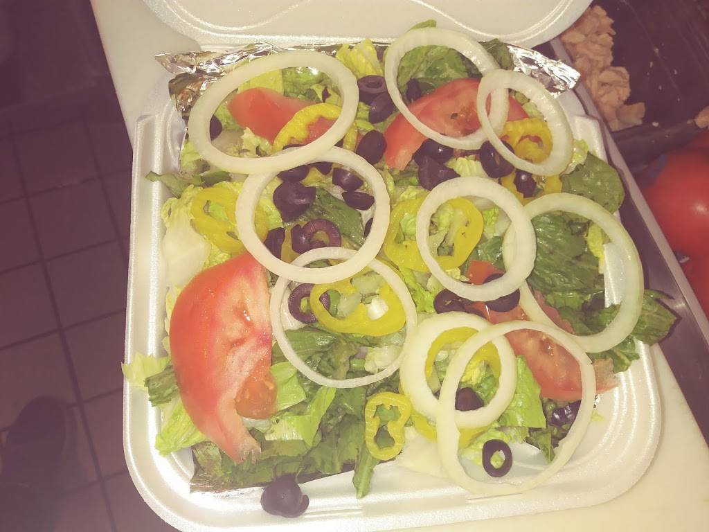 Snappers Fish & Chicken | restaurant | 6700 NW 7th Ave, Miami, FL 33150, USA | 3056937722 OR +1 305-693-7722