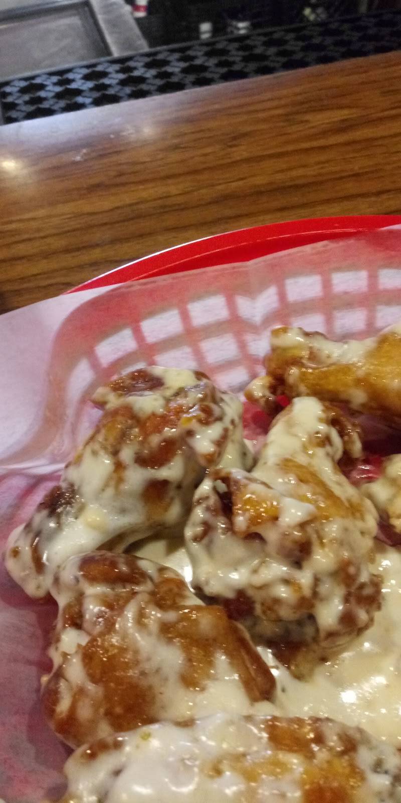 The Rig | restaurant | 9421 E Market St, Warren, OH 44484, USA | 3309835938 OR +1 330-983-5938