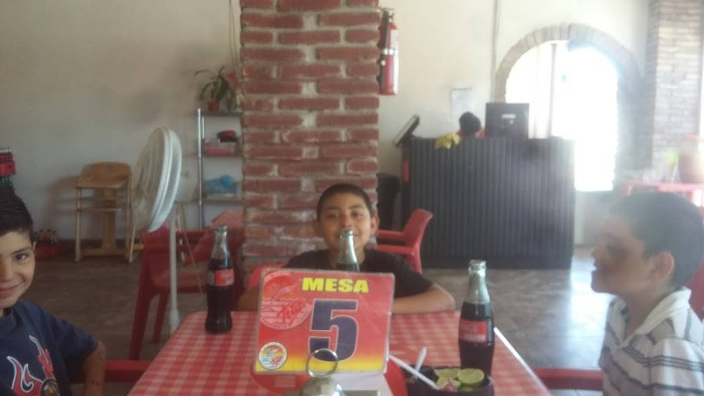 Mariscos Titos Salvatierra | restaurant | Av Flores Magón 11754, Salvatierra, Tijuana, B.C., Mexico | 6363225 OR +52 6363225