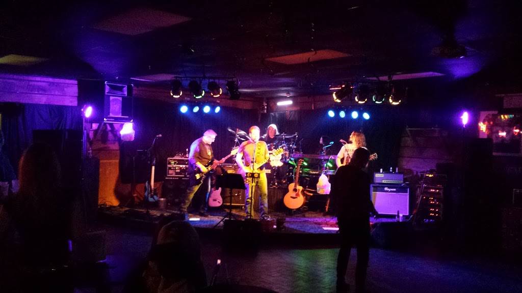 Double E Bar & Grill | night club | 4957 Lebanon Pike, Old Hickory, TN 37138, USA | 6158853400 OR +1 615-885-3400