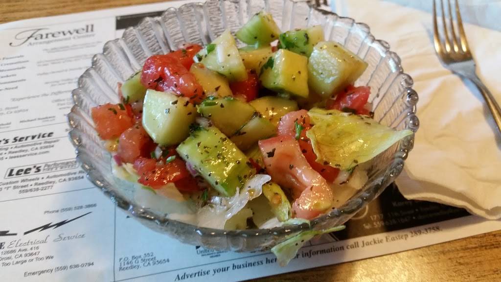 Uncle Harrys Classic Meals | restaurant | 1201 G St, Reedley, CA 93654, USA | 5596385170 OR +1 559-638-5170