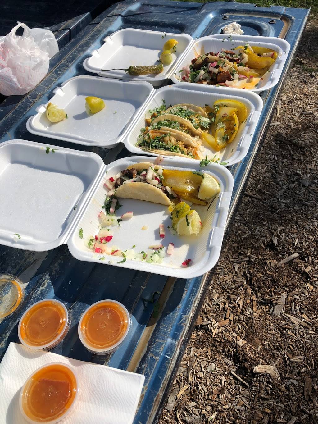 La Poblanita Taco Truck | restaurant | 9460 Telephone Rd, Ventura, CA 93004, USA | 8056708497 OR +1 805-670-8497