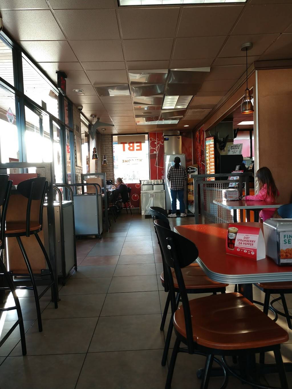 Jack in the Box | restaurant | 890 Palm Ave, Imperial Beach, CA 91932, USA | 6194246302 OR +1 619-424-6302