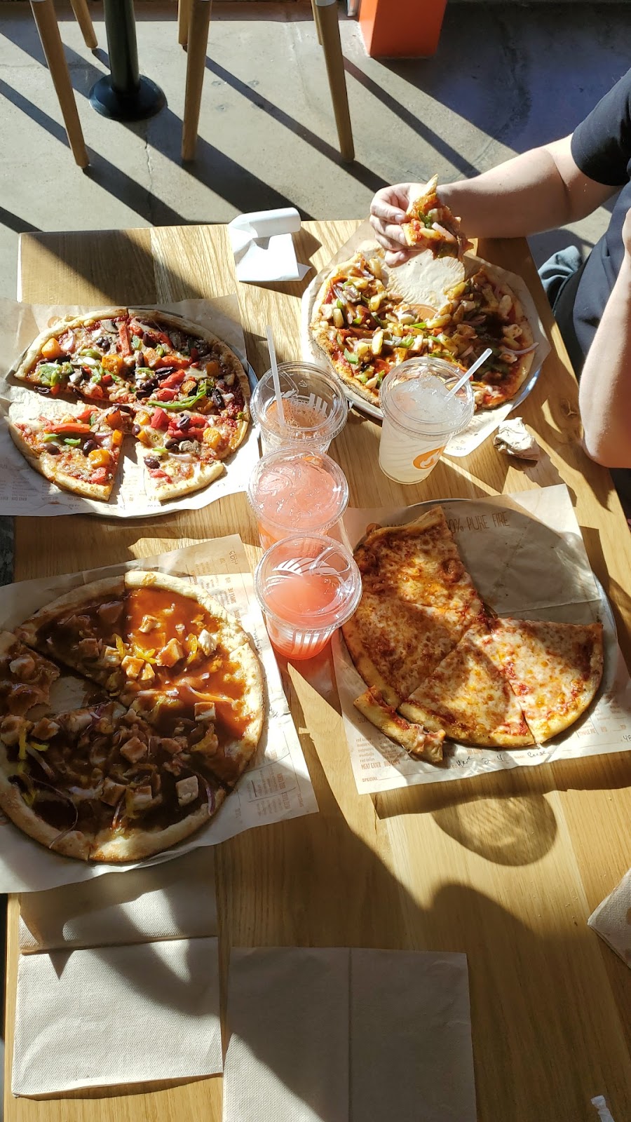 Blaze Pizza | meal takeaway | 1450 E Belt Line Rd, Richardson, TX 75081, USA | 9724309777 OR +1 972-430-9777