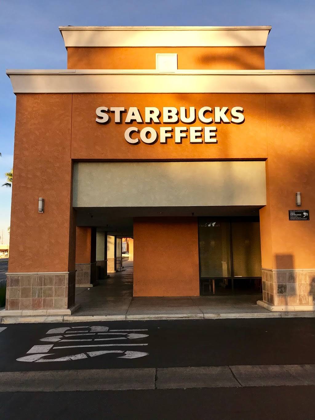 Starbucks | cafe | 681 N Euclid St, Anaheim, CA 92801, USA | 7142840365 OR +1 714-284-0365