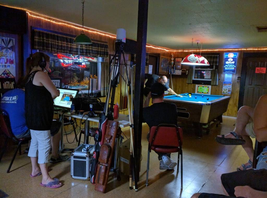 Whiteys Tavern | restaurant | 4243 Erie Ave SW, Navarre, OH 44662, USA | 3308792444 OR +1 330-879-2444