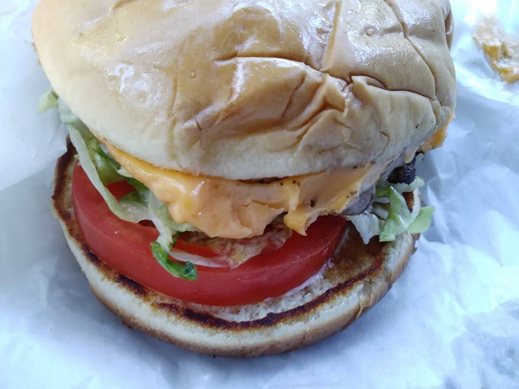 Daves Giant Hamburger | restaurant | 1055 N Texas St, Fairfield, CA 94533, USA | 7074251818 OR +1 707-425-1818