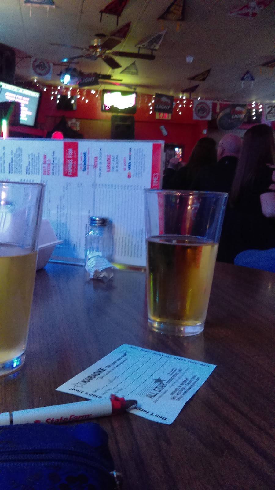 Red Carpet Tavern | restaurant | 3301 Wayne Ave, Dayton, OH 45420, USA | 9372589521 OR +1 937-258-9521