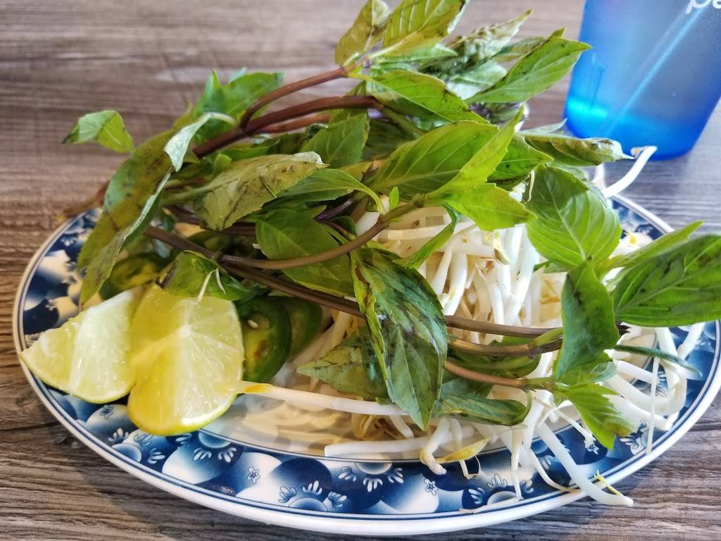 Pho Ha plus Vietnamese Cuisine | restaurant | 21090 Golden Springs Dr, Walnut, CA 91789, USA | 9094443388 OR +1 909-444-3388