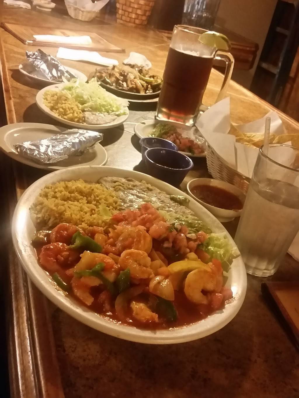 Molinas Mexican Restaurant | restaurant | 2 Benton Rd, Travelers Rest, SC 29690, USA | 8648344909 OR +1 864-834-4909