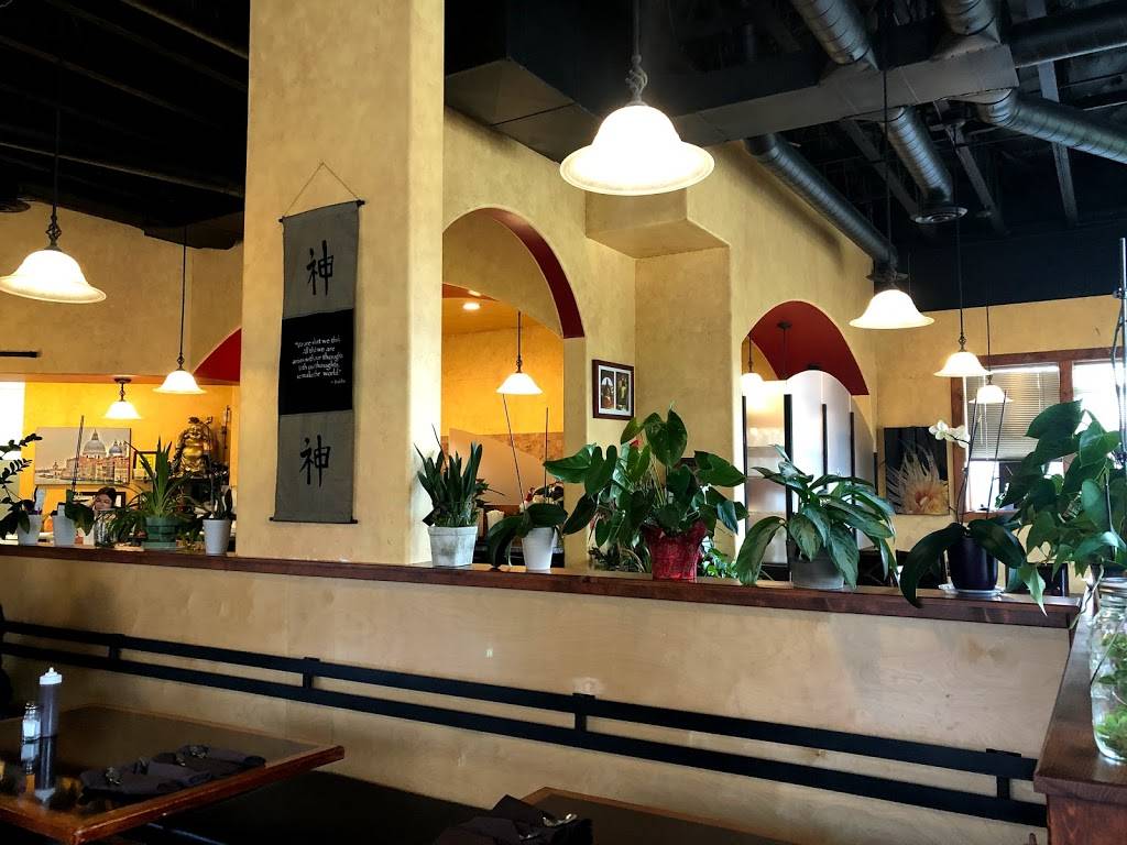 Fav Bistro | restaurant | 1984 E Murray Holladay Rd, Holladay, UT 84117, USA | 8016769300 OR +1 801-676-9300